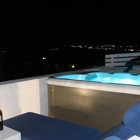 Mary Castelia With Jacuzzi * Akrotírion