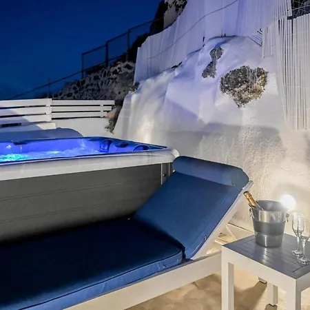 Mary Castelia With Jacuzzi Apartamento *