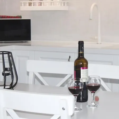 Mary Castelia With Jacuzzi