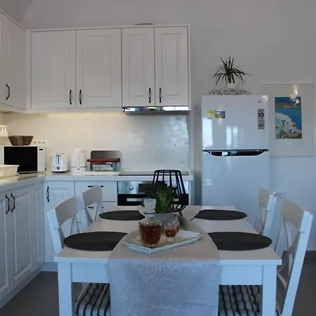 Mary Castelia With Jacuzzi Apartamento Akrotírion